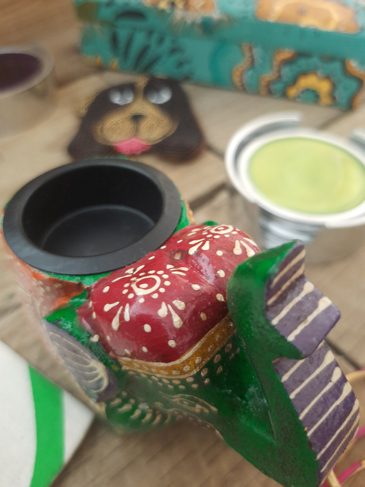 Green elephant tea light holder decorative design