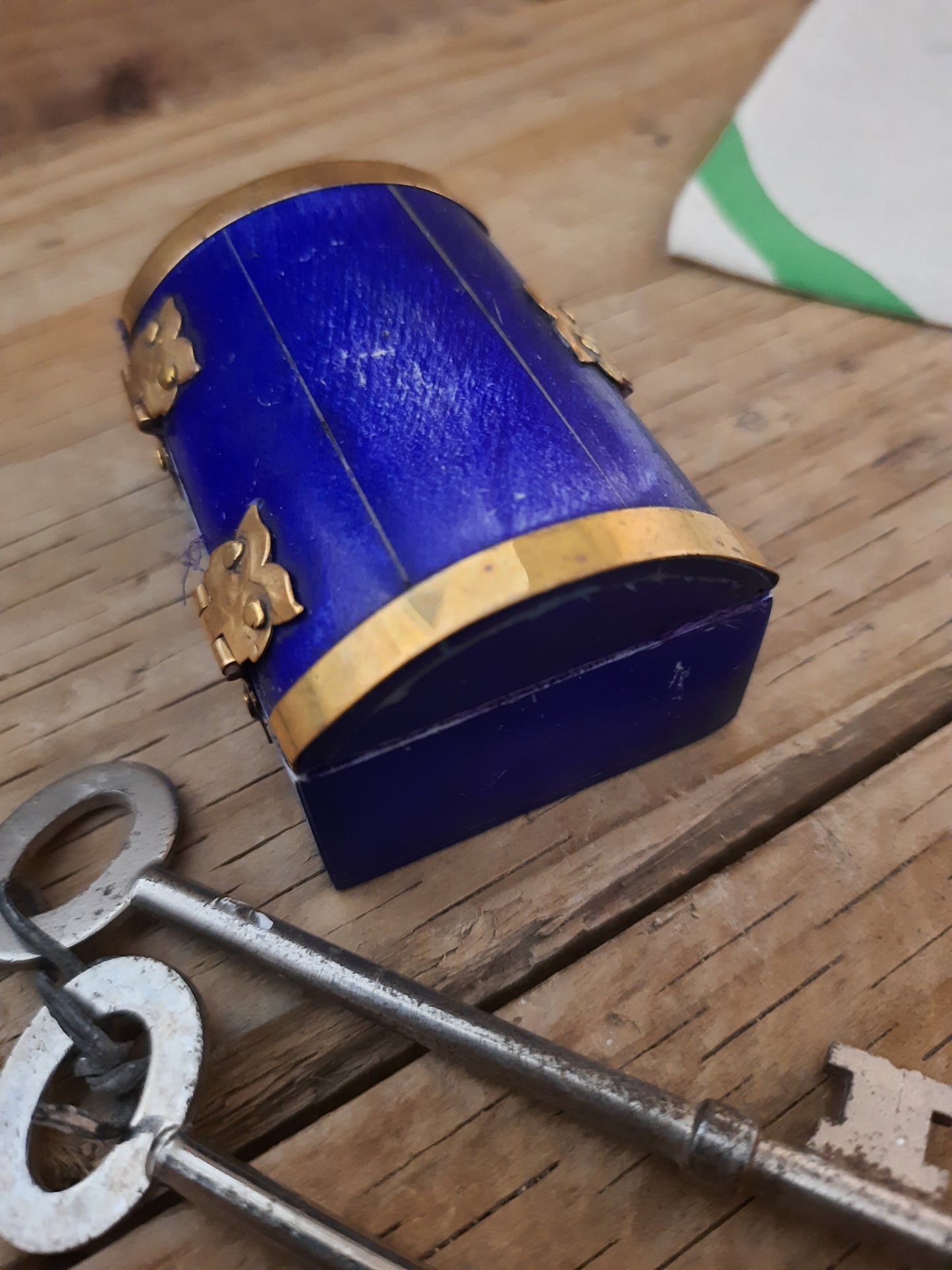 Vintage Jewelry Trinket Box