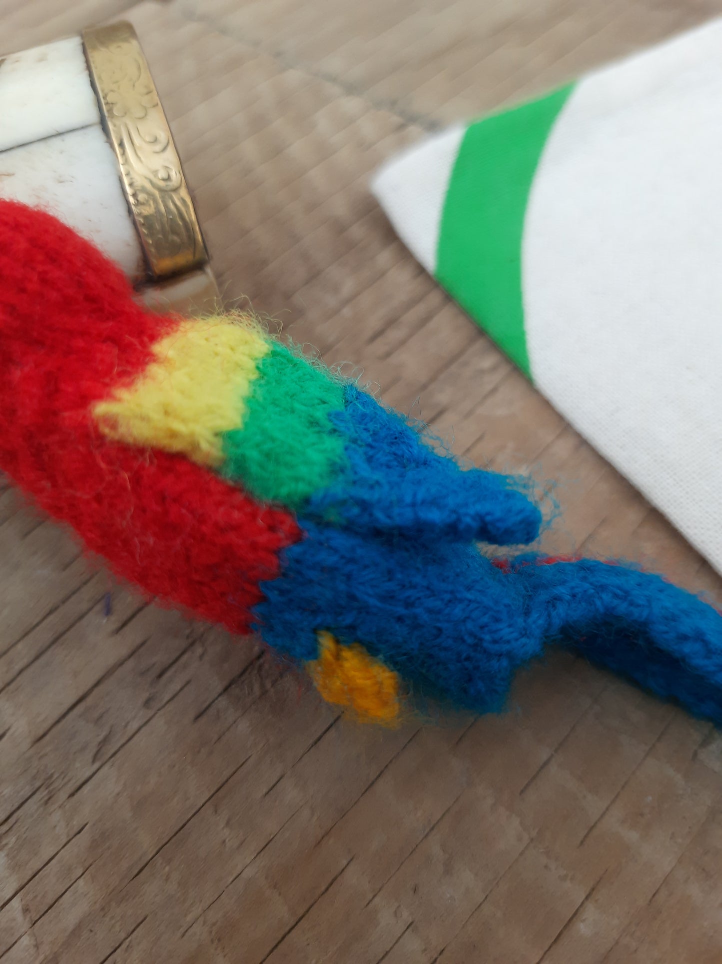Adorable Bird Christmas Finger Puppet