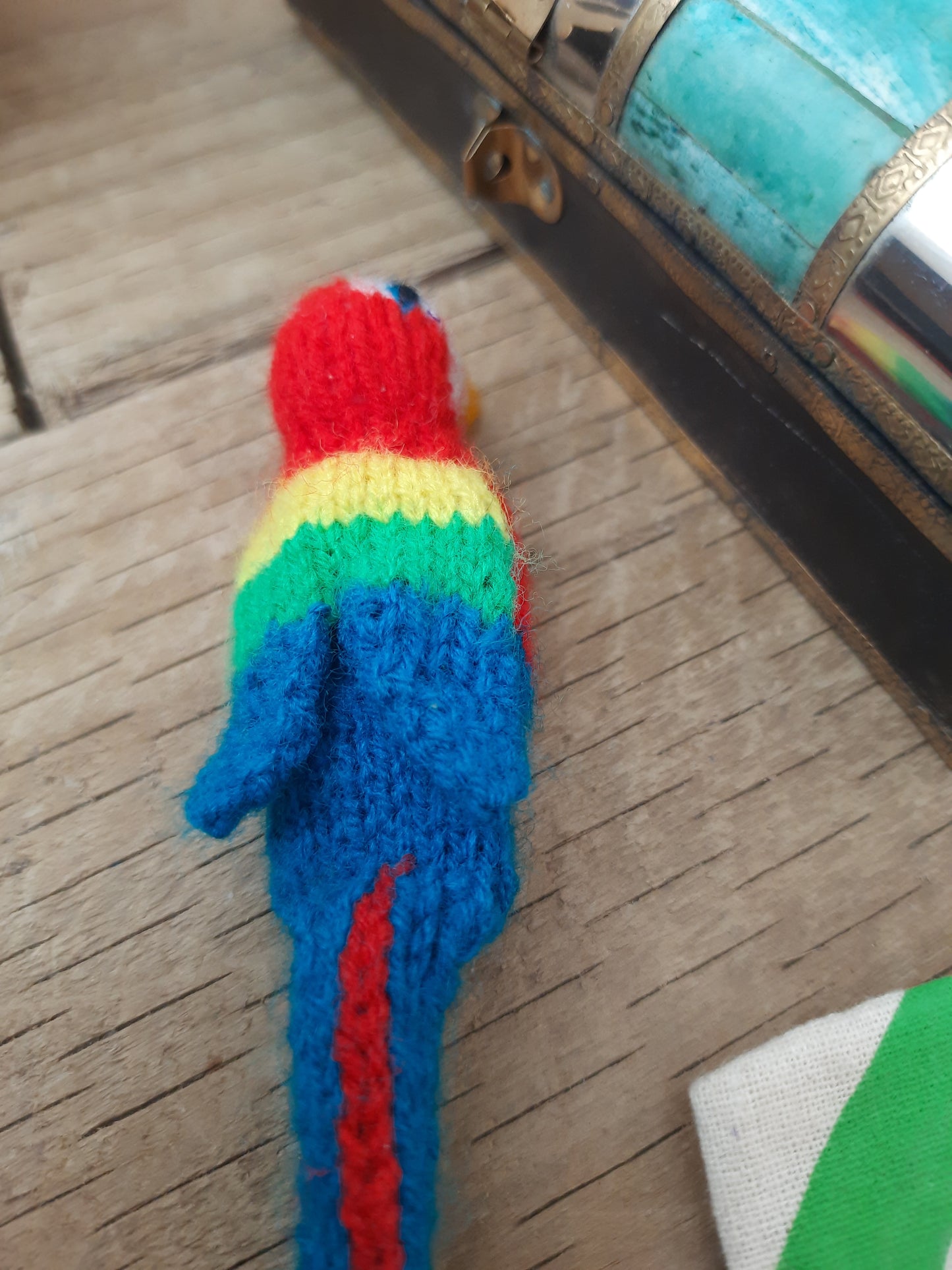 Adorable Bird Christmas Finger Puppet