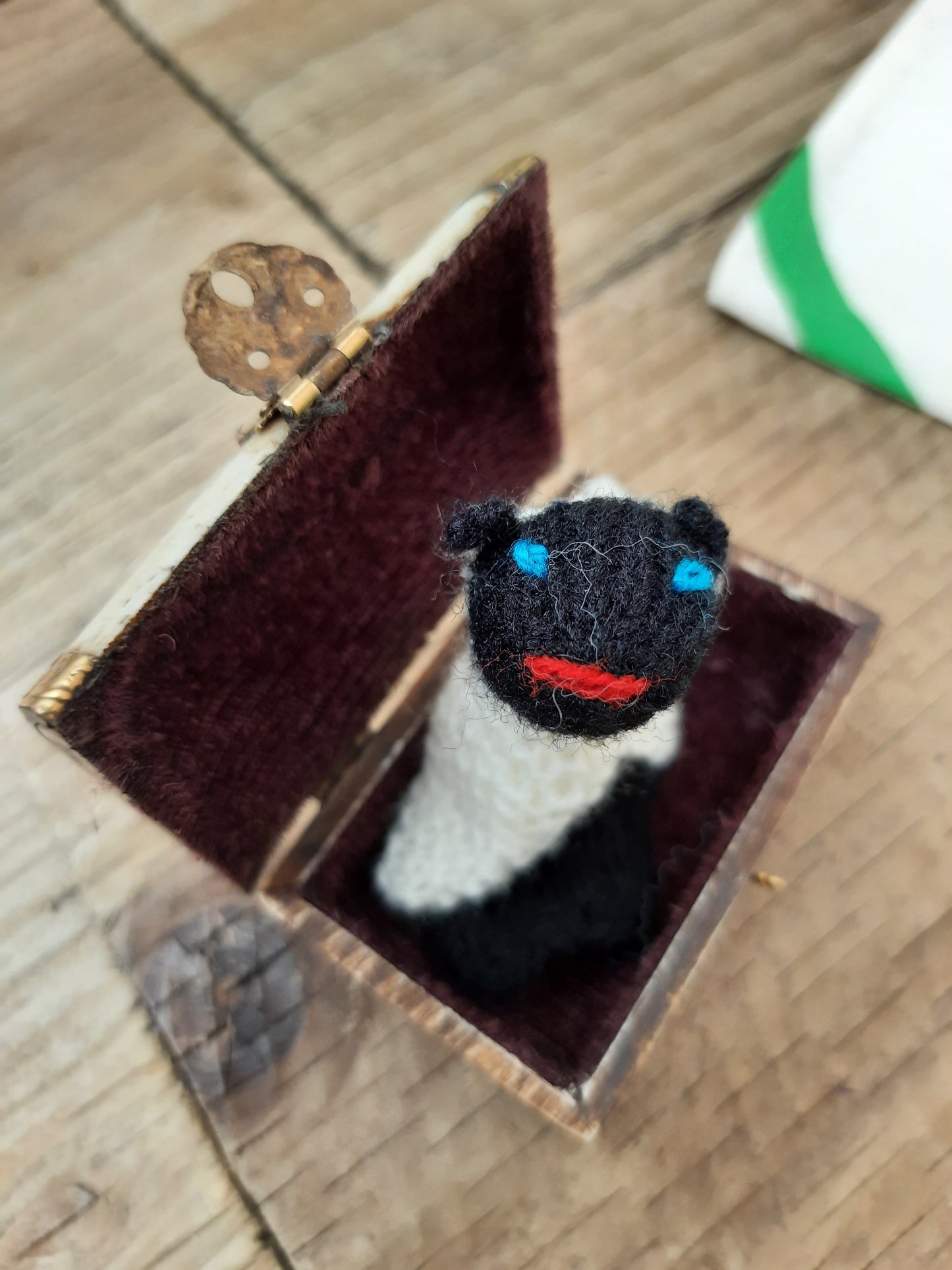 Conspicuous Sheep Finger Puppet