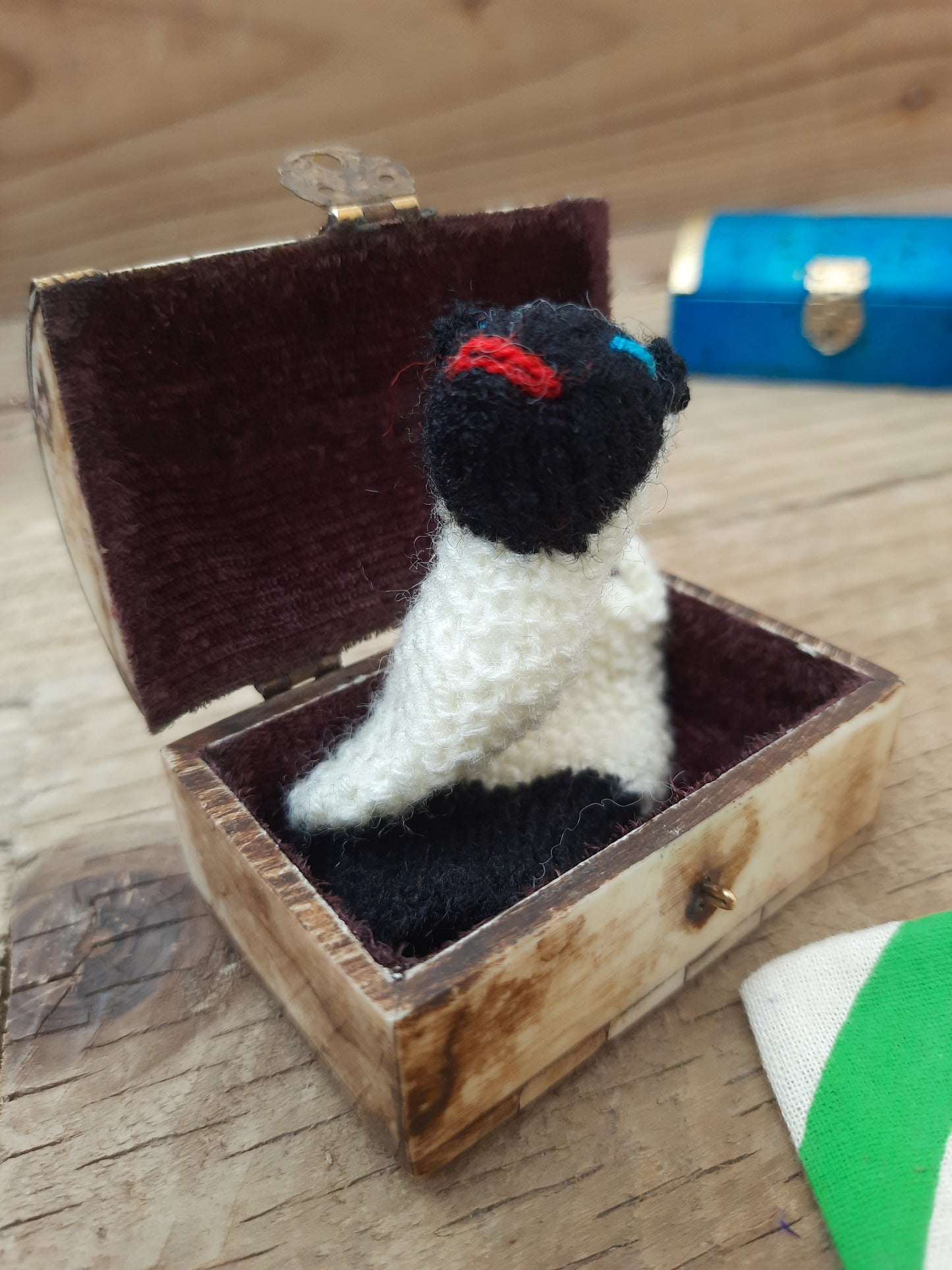 Conspicuous Sheep Finger Puppet