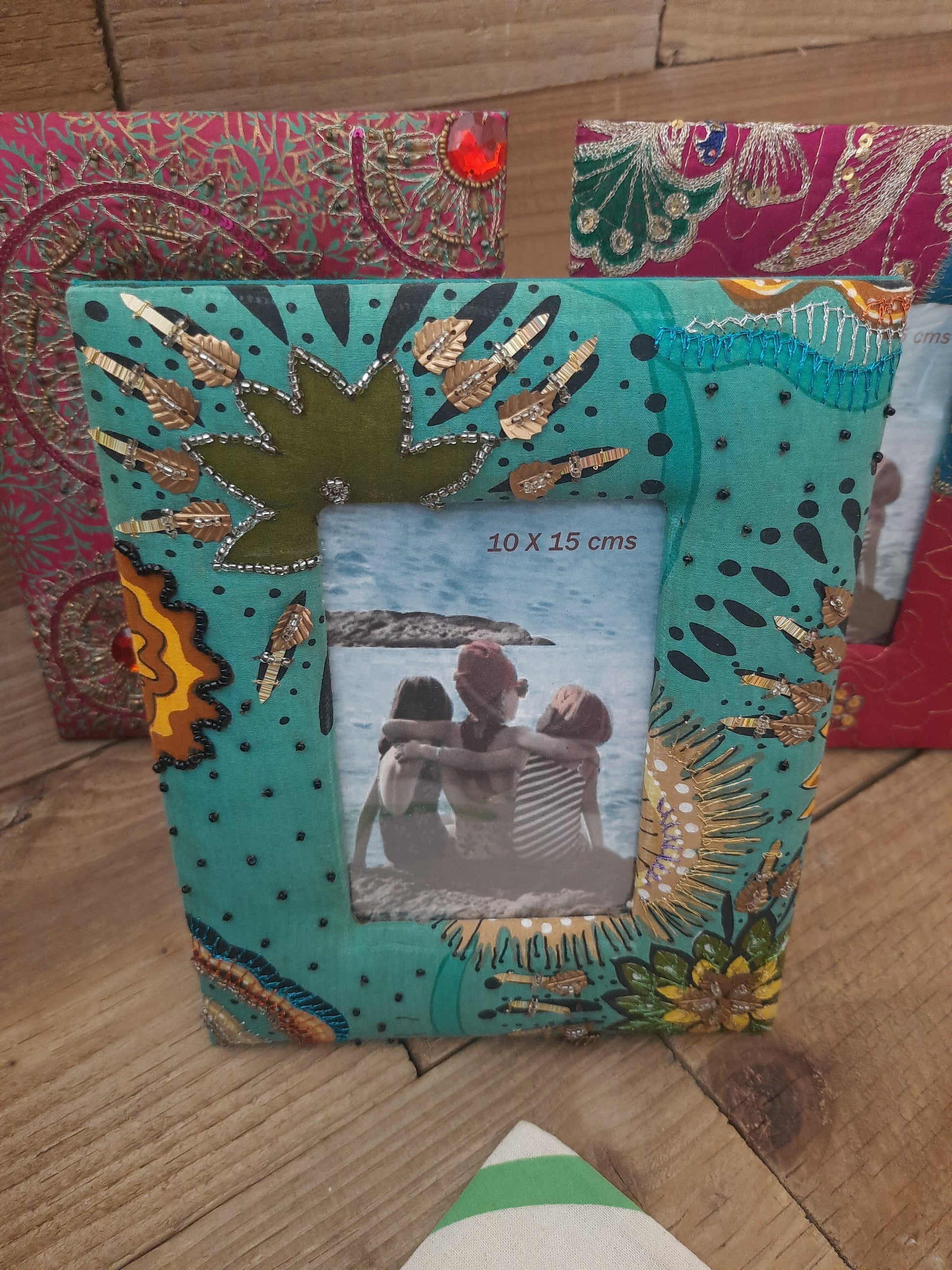 Handmade floral photo frame from India