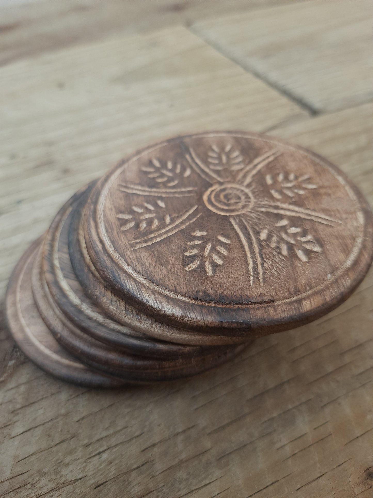 Set of 6 Rustic Mango Wood Coasters with Wooden Holder –  Floral Engraved