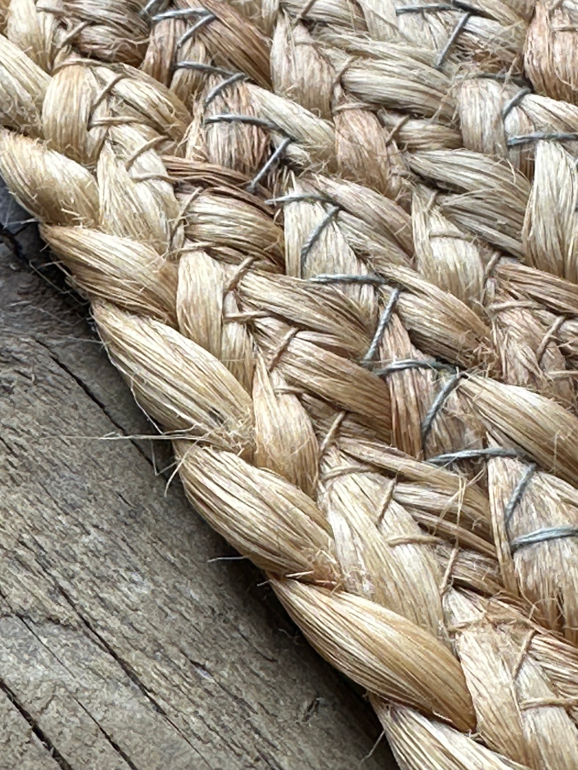 Round jute rug with darker inner circle