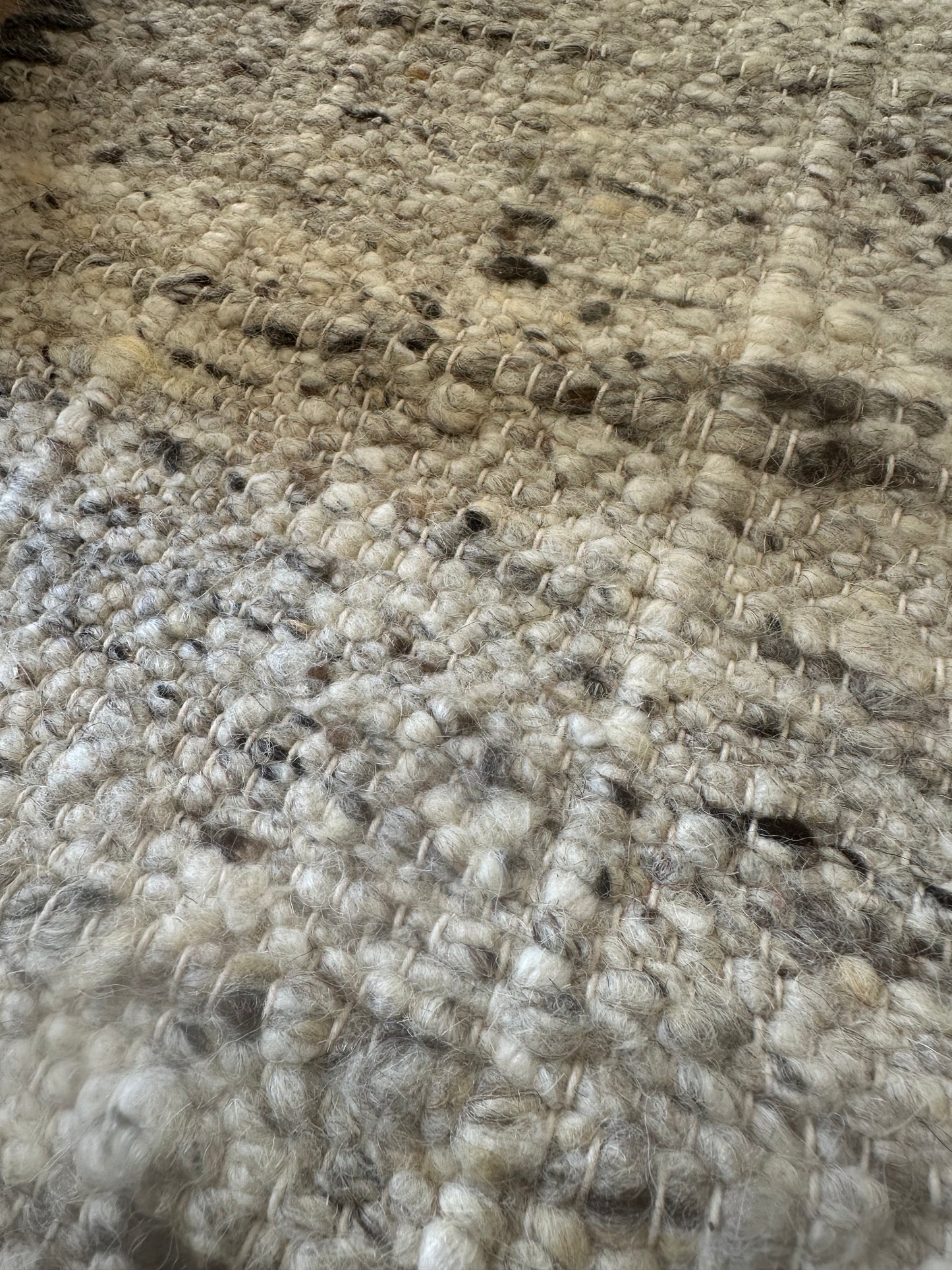 Grey and white wool cotton rug made in India