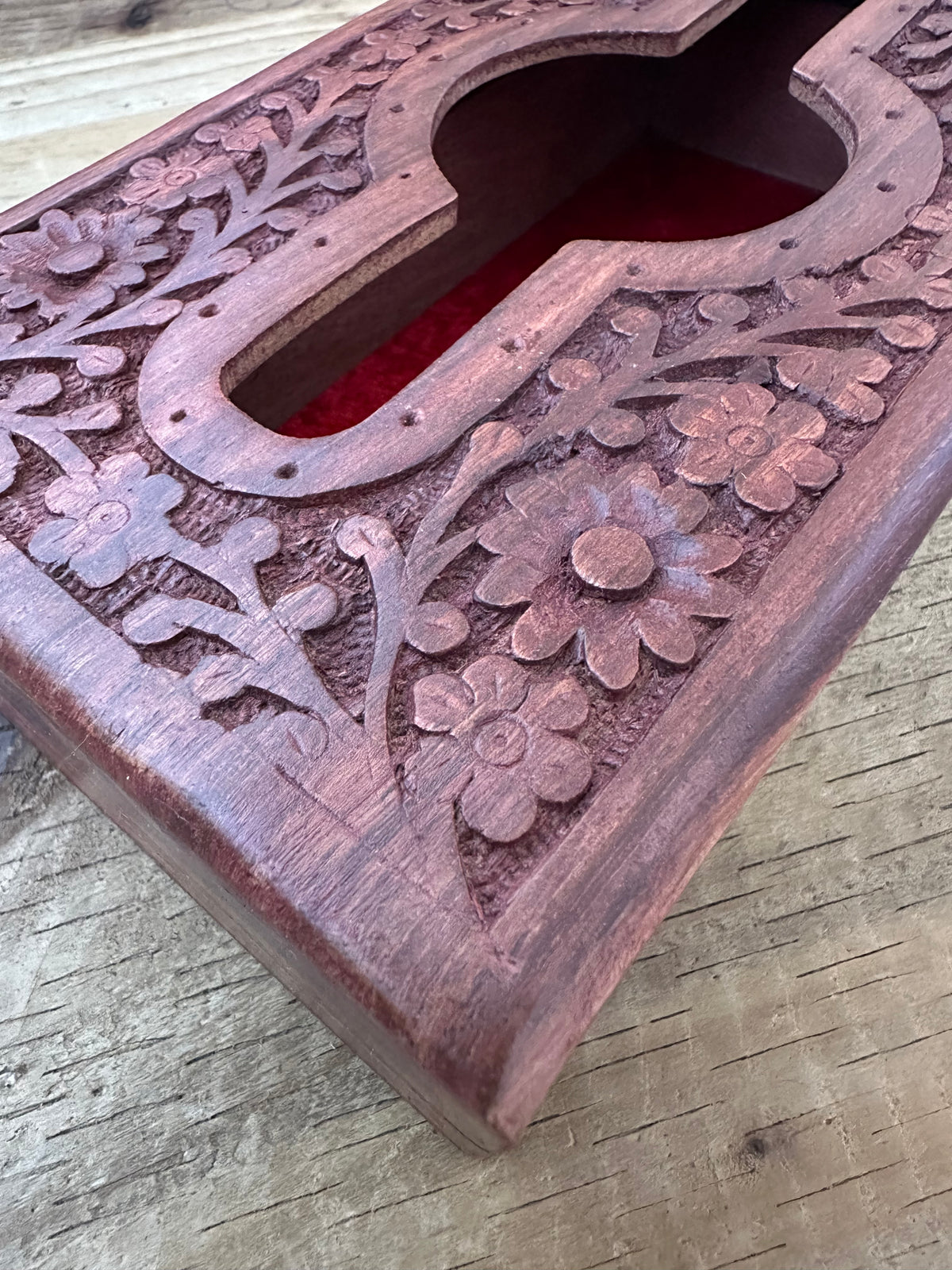 Decorative floral wooden tissue box for home