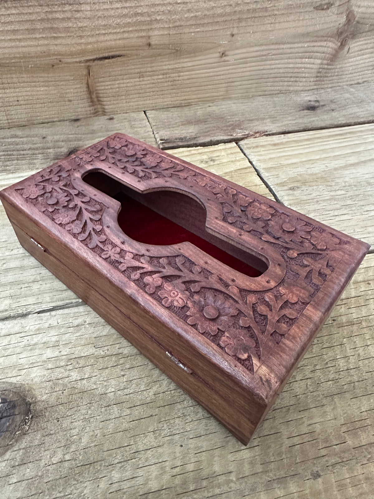 Floral engraved wooden tissue box