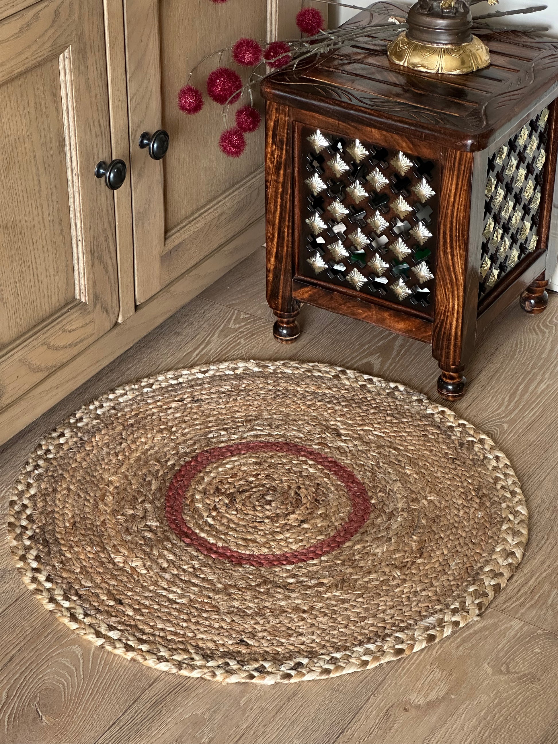 Close-up of the woven jute fibre and natural texture