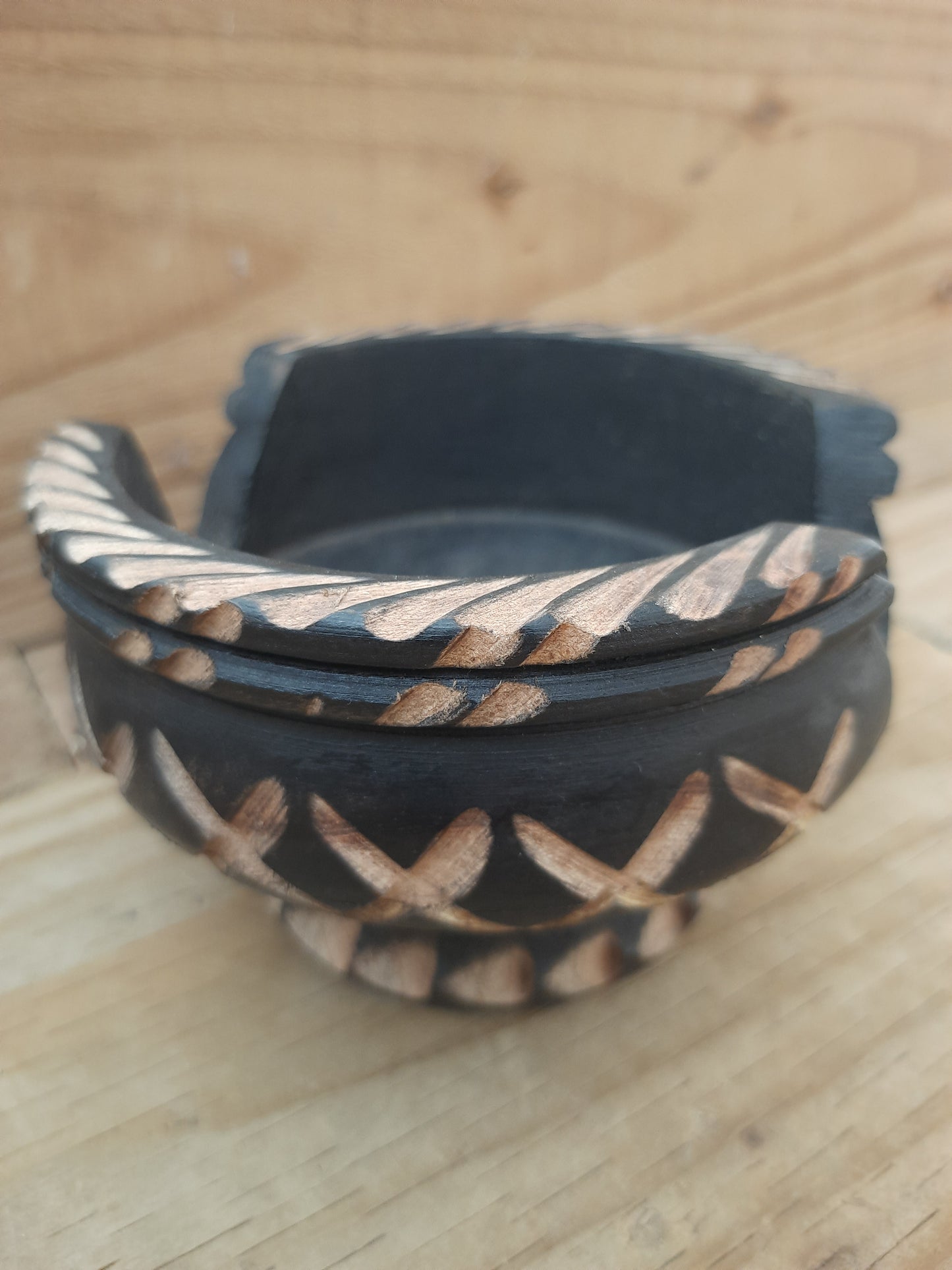 Mango wood coaster set with matching wooden holder