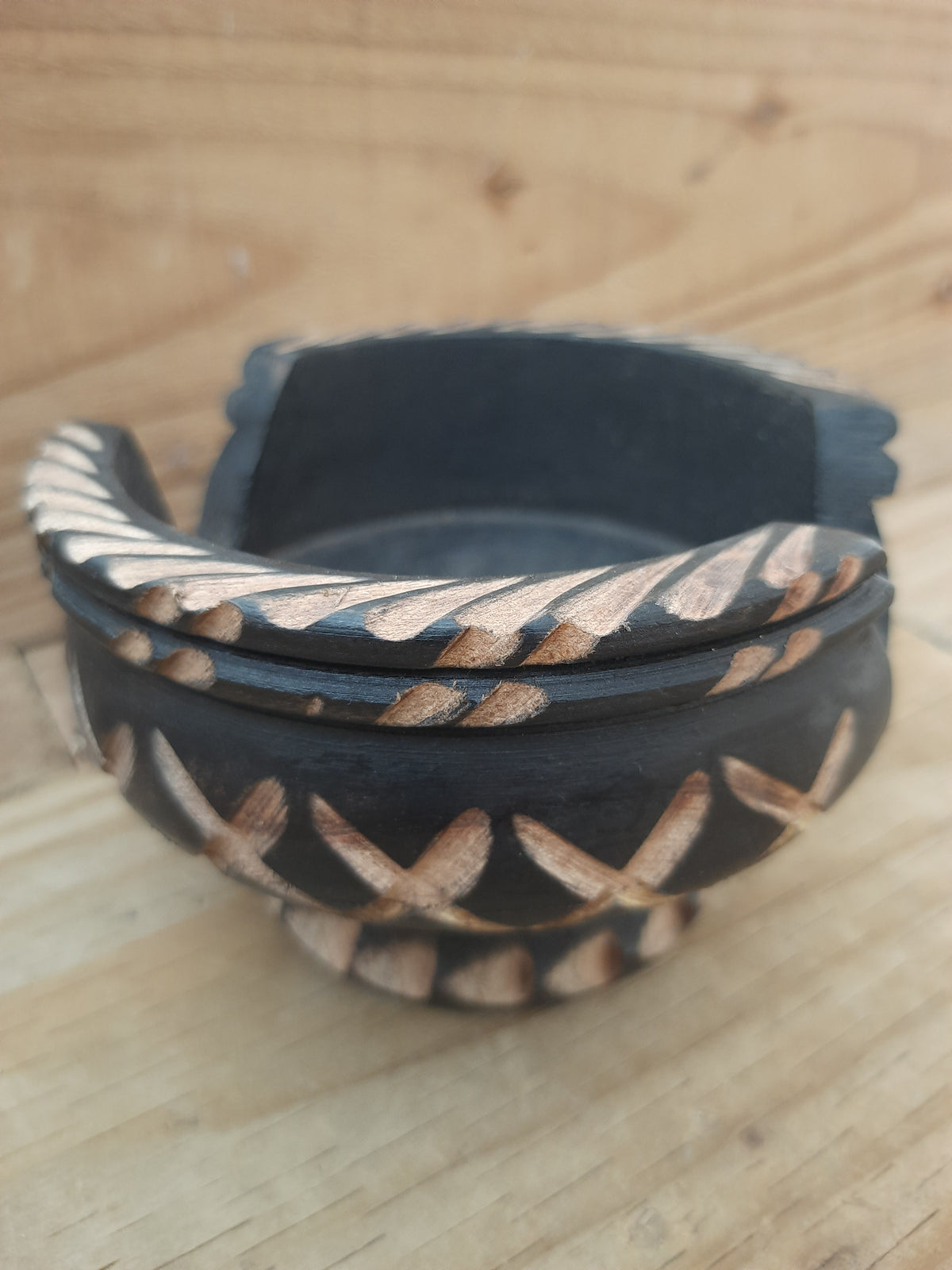 Mango wood coaster set with matching wooden holder