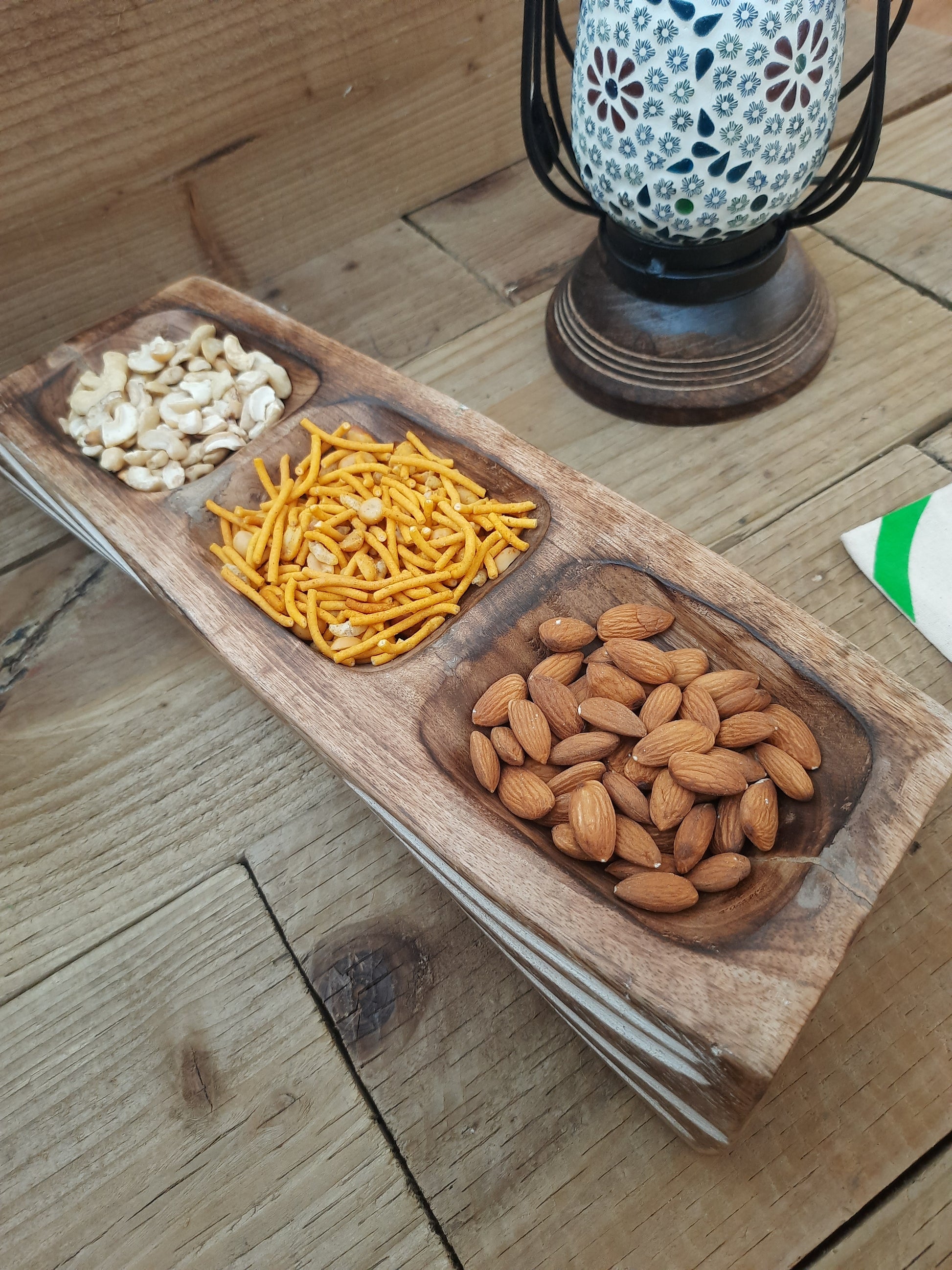 Mango wood serving platter for cheese and tapas