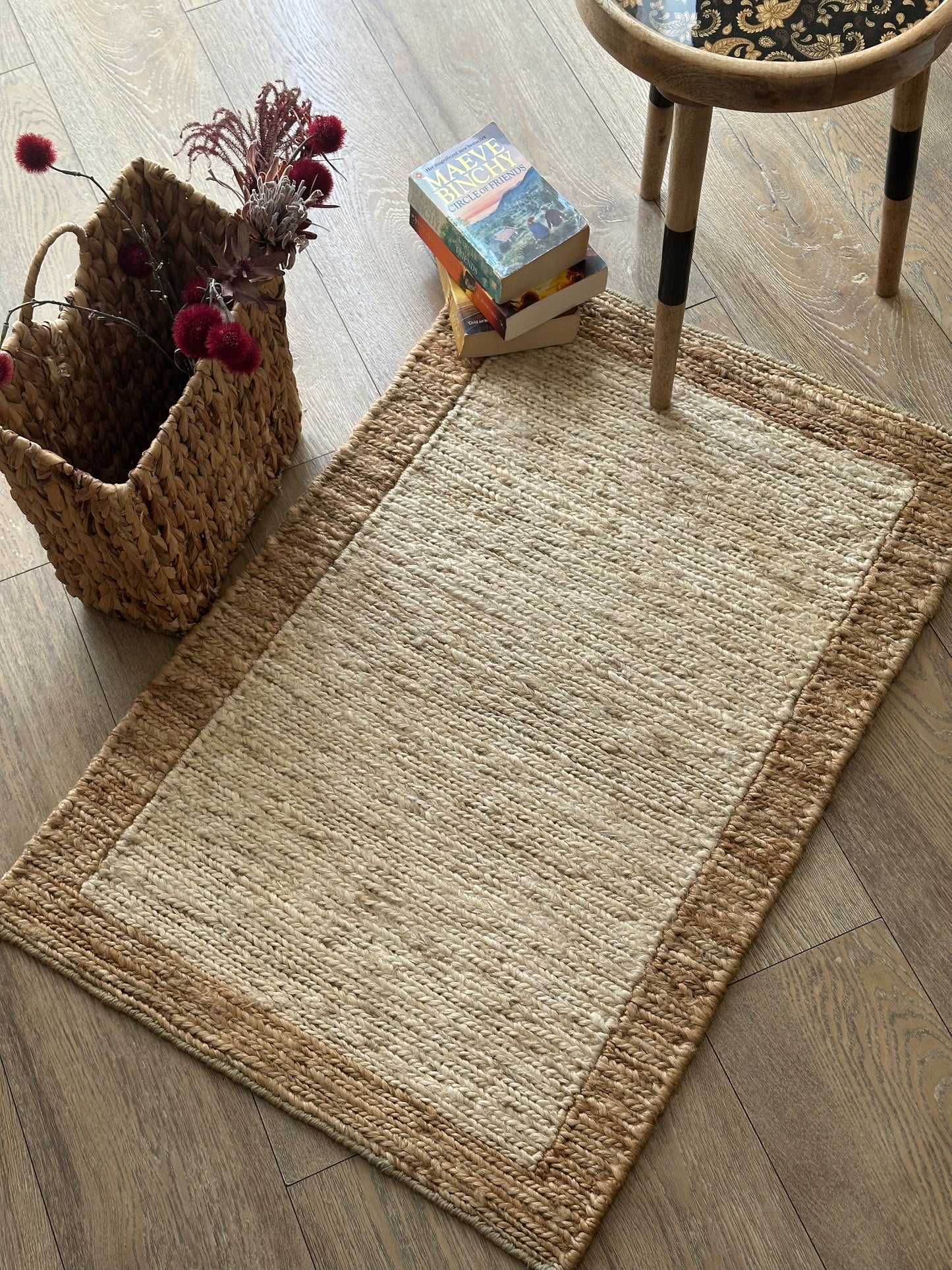 Natural brown border jute rug with light centre