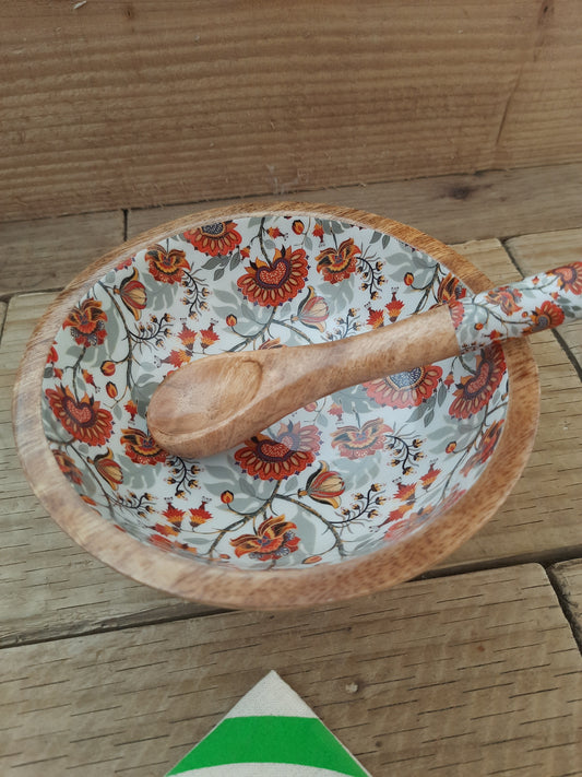 Natural mango wood serving bowl with rustic character