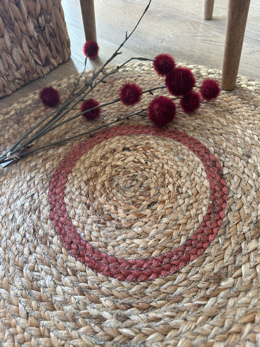 Round jute rug made from natural fibre in India