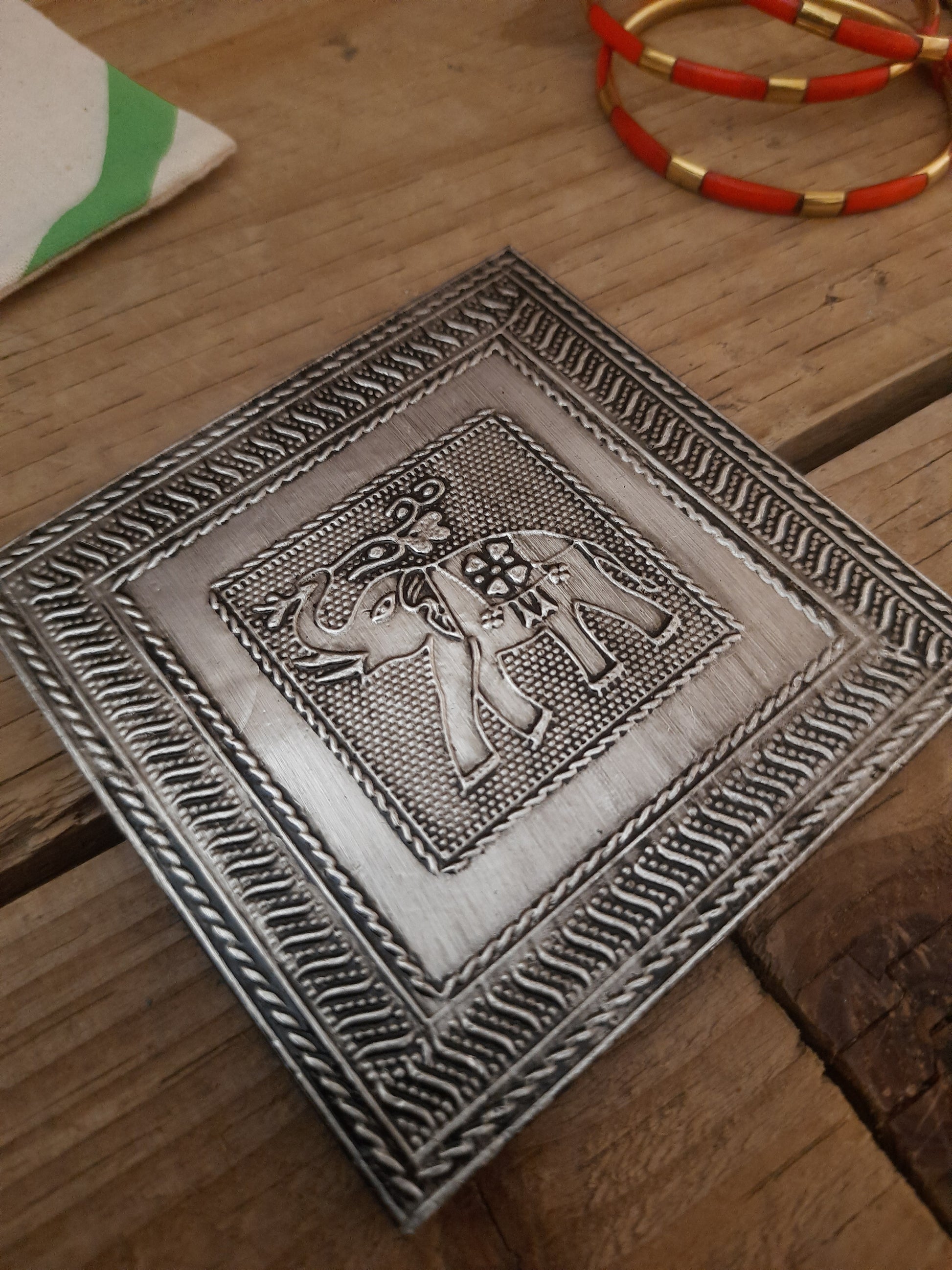 Elephant coasters with matching storage tray